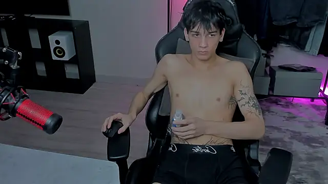 markbrowniii (M twink) - cum show