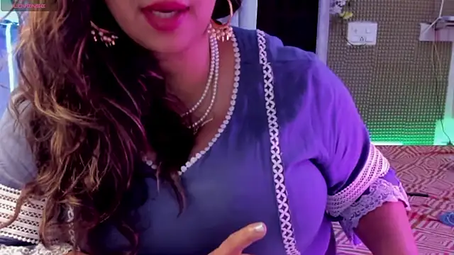 gulabi queen