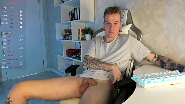 jaffersonlouis (M young) - FULL NAKED AND SHOW ASS