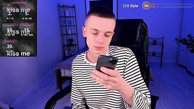 chris__brown (M twink) - Cum on the public