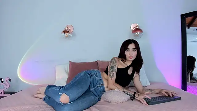 miss_scarleet - Miss_Scarleet's free webcam - UK Sex Cams