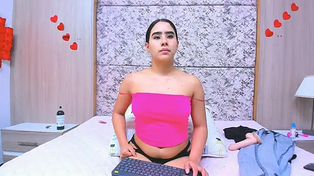 anne_onnurr (Ask my age) - cum in face