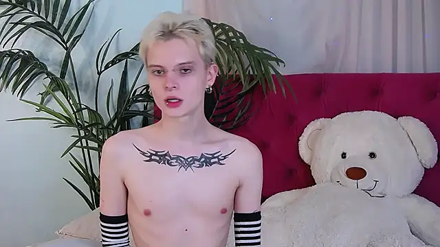 demianenglen (M twink) - CumShow + Eat it