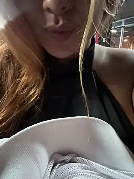 amber_martins_ (F young) - Let my gym friend oil my tits🫠😈 😍