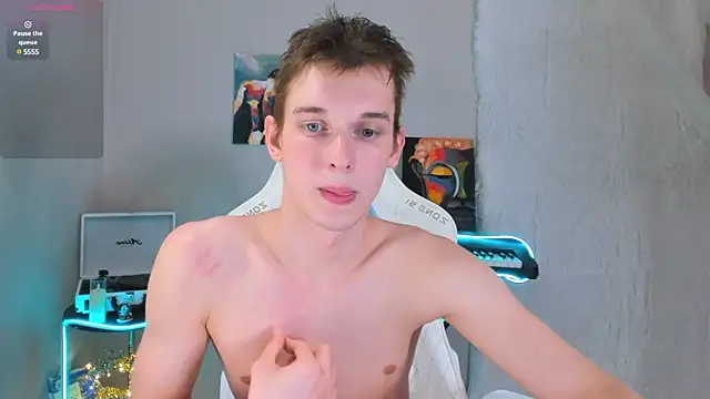 4ever_dude (M twink) - Fingering for 3 mins