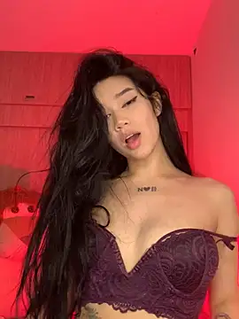 ambar_r0sse (F teen) - Fuck my pussy lasted near the camera