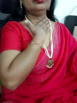 deepthi_mysore (F milf) - BOOBS SHOW