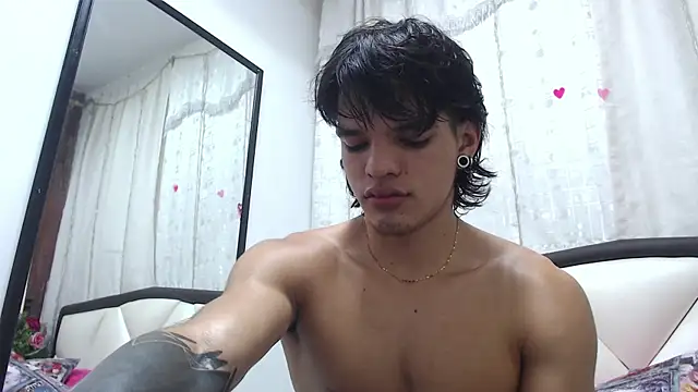 albertbernal69 - AlbertBernal69's free webcam - UK Sex Cams