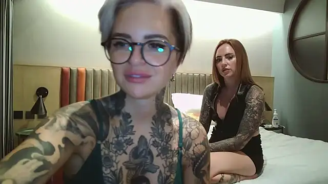 Alexandersonxo's Live Sex Cam Show