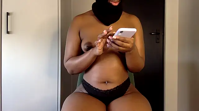 africanbootie - Africanbootie's free webcam - UK Sex Cams