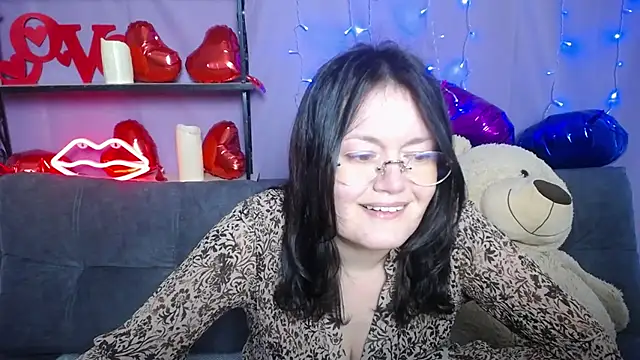 lolahikls - LolaHikls's free webcam - UK Sex Cams