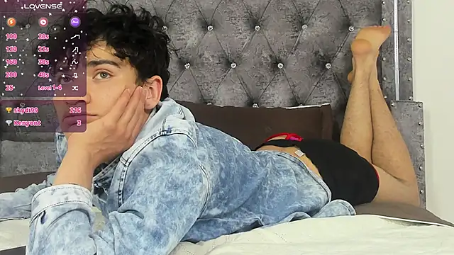 harryclark2 (M twink) - fuck my ass hard with dildo