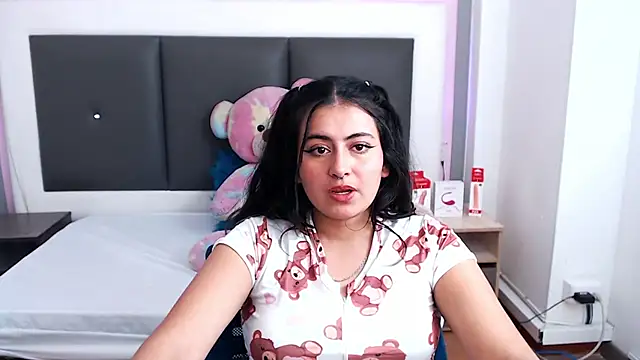 melani_fx (F teen) - my first anal show 🍑😈