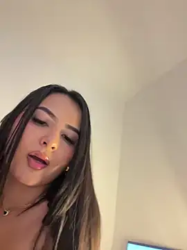 jailyncam_ - Jailyncam_'s free webcam - UK Sex Cams