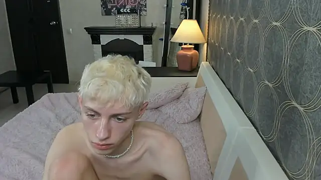 barbi_boyy (M twink) - cum show