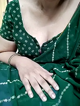 sunitha-3 (F young) - Lip kiss