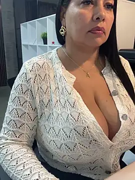 natural_bigboobs (F milf) - SHOW BOOBS 5 MINUTES