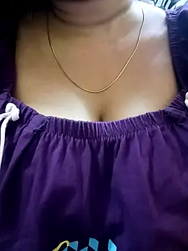 jaanu_jaanvi (F milf) - To buy a dildo 🍻