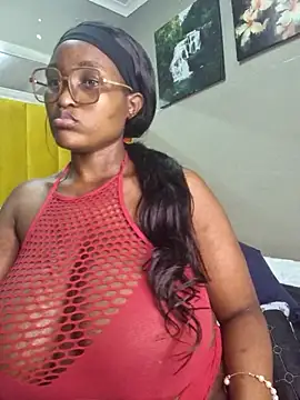 Webcam Model(Bustygoddess32) is live