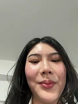 Anna-weiwei on StripChat 