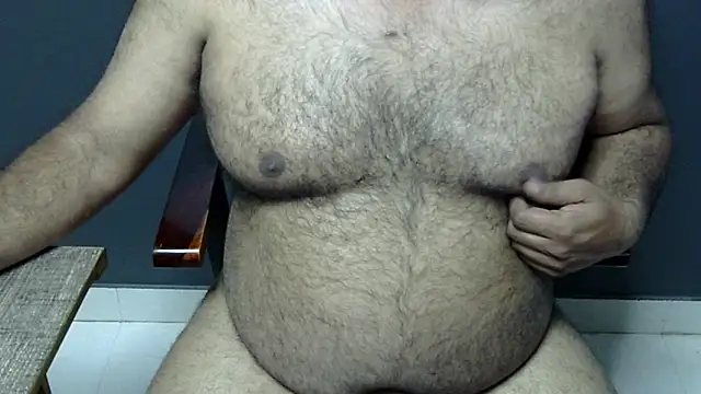 hairysubcub_70 (Ask my age) - Welcome To Daddy's Room. Make Daddy Cum.