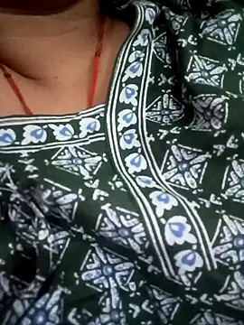 sakshisexy (F young) - Pussy fingering in public चूत मै उगली