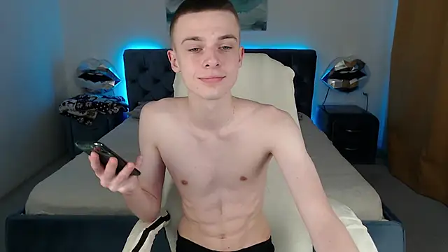 chris__brown (M twink) - Cum on the public