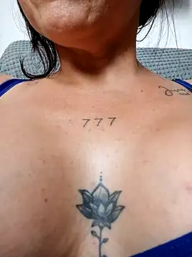 queen_lorena (F milf) - Squirt