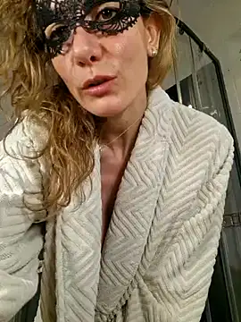 eva_lastar (F milf) - 4 fingers in my pussy&snap or video las