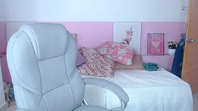 brendathompson_ (F young) - CUM SHOW