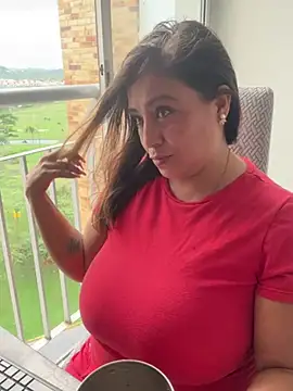 mrsfoucher (F milf) - Dress off and sexy dancing from window