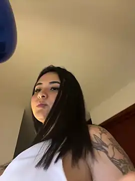 jailyncam_ - Jailyncam_'s free webcam - UK Sex Cams