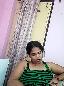 sexyy983616 (F milf) - New mobile