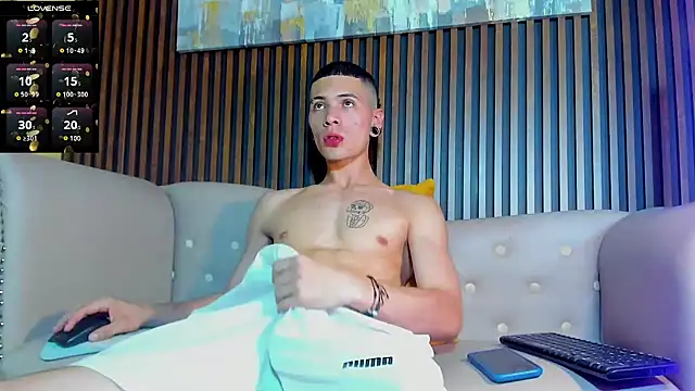 jefer_rick_ (M twink) - cummm public honey