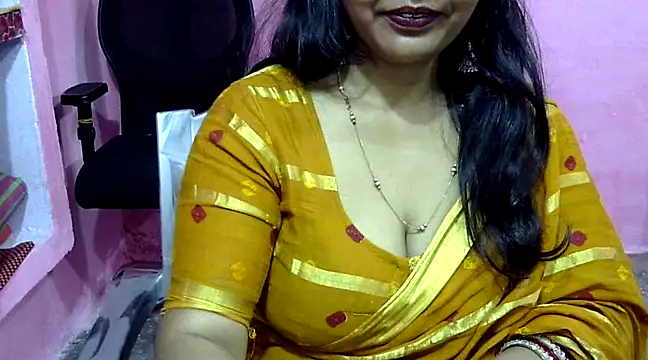 Lovely_Bhabhi38 from StripChat is Freechat