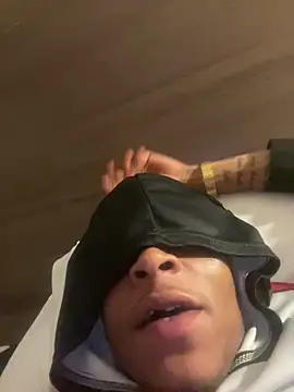 luckylucci15 (M young) - Help me nut for you baby girl 💦😮‍💨