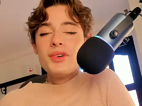 golden_rikki (M twink) - 4 Fingers in Ass