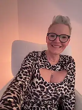  German_Milf chat room