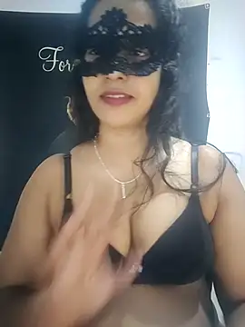 Sexy-Monikaa from StripChat is Freechat