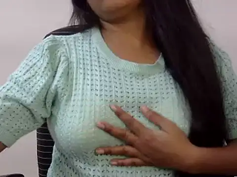 rima__patel (F young) - boobs  show or neval  and  eyes  show