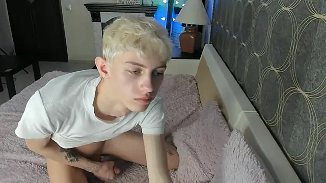 barbi_boyy (M twink) - cum show