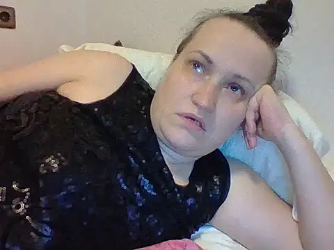 _squirty_cum_lady_ (F milf) - seee my sexy body naked, squirty and cum