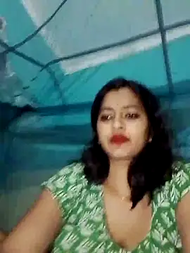 bengaliqueen (F milf) - Boobs show