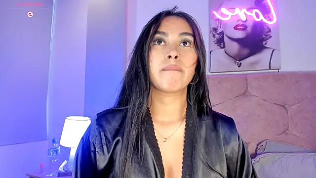 cameliaa_smiith (F teen) - play with dildo in my pussy