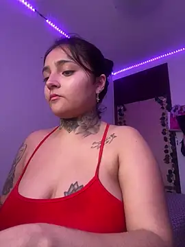 stephanie_hott99 - Stephanie_hott99's free webcam - UK Sex Cams