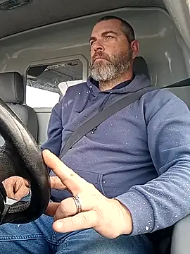 thickdaddy2982 (Ask my age) - Drive with shirt off 5 min