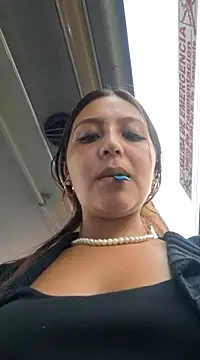 melody_cook (F teen) - Off top in public 😈