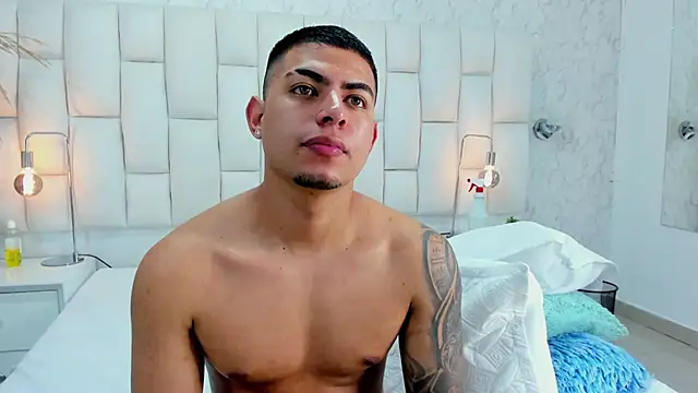 marco_garciia (M young) - Make me horny baby, while I masturbate🤤