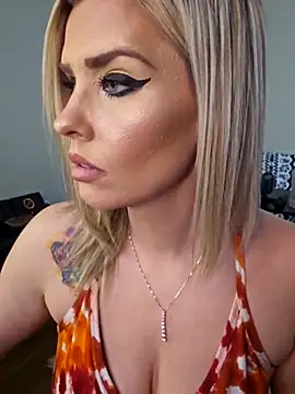 ellieconradxo (F milf) - Get naked & cum several times