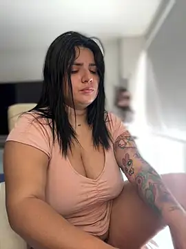 horny_roomiess (F young) - ride dildo + naked